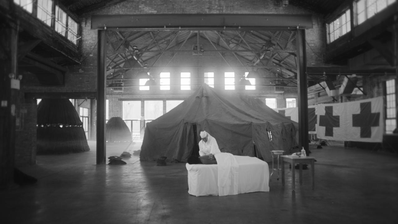  Untitled (M*A*S*H) (still), 2018-2019 4k video (black-and-white, sound; 11:03 minutes) Dimensions variable Courtesy the artist and Hauser & Wirth © Simone Leigh 